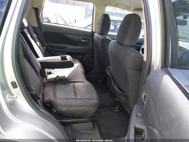 2020 MITSUBISHI OUTLANDER JA4AZ3A38LZ027560 Photo 7