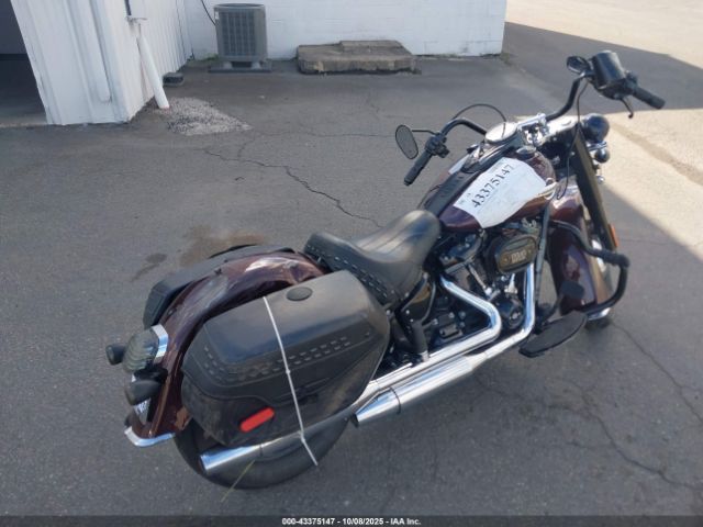 2018 HARLEY-DAVIDSON FLHCS 1HD1YBK17JC074335 Photo 3