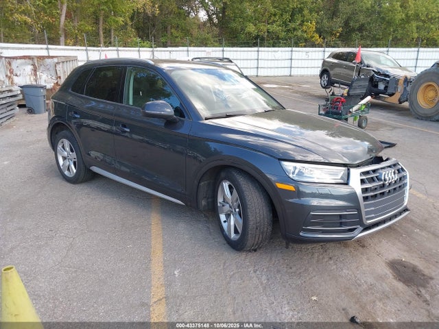 2018 AUDI Q5 WA1ANAFY5J2024576 Photo 0
