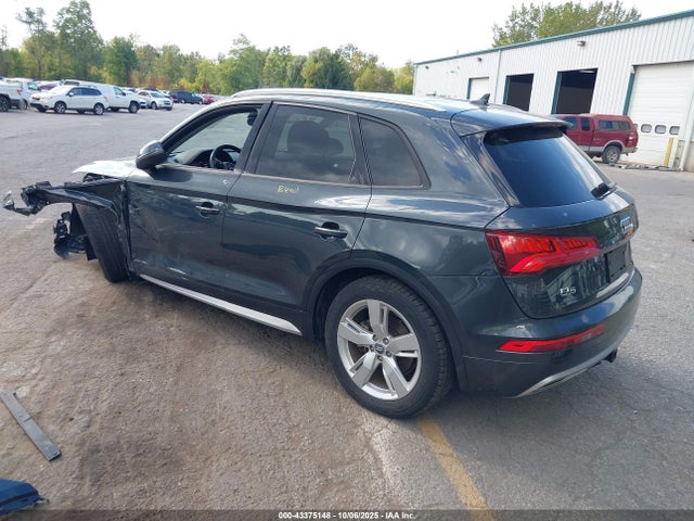 2018 AUDI Q5 WA1ANAFY5J2024576 Photo 2