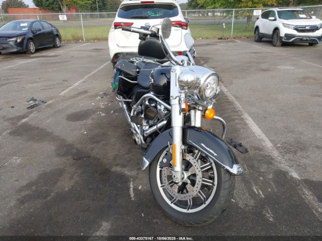 2019 HARLEY-DAVIDSON FLHR 1HD1FBC13KB680260