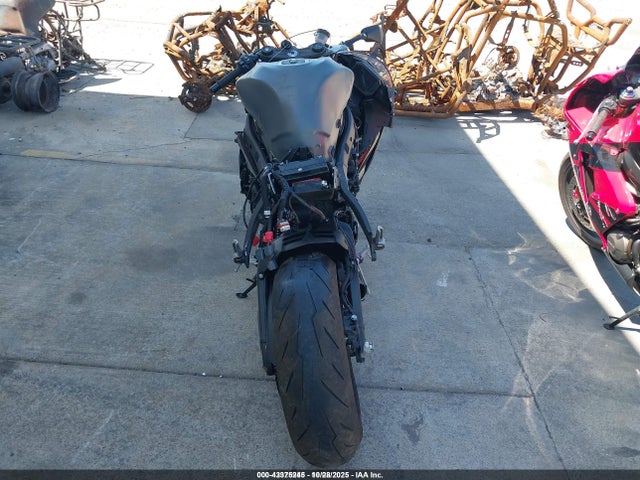 JKBZXJK11SA009761 Kawasaki Ninja Zx-6r