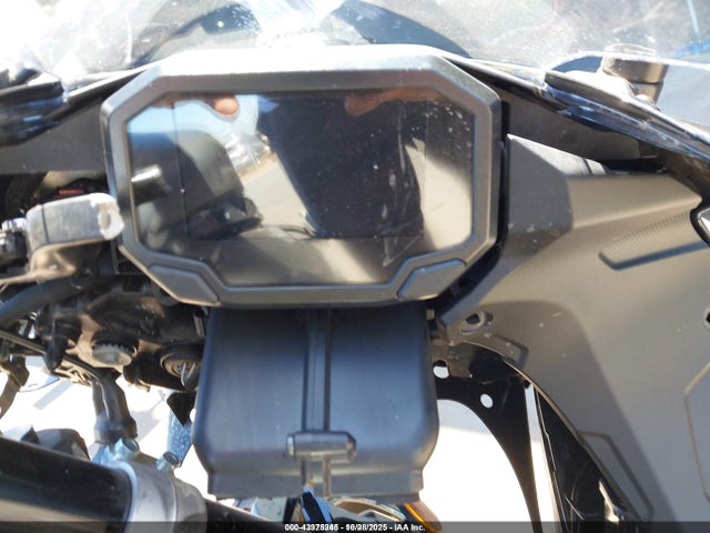 JKBZXJK11SA009761 Kawasaki Ninja Zx-6r
