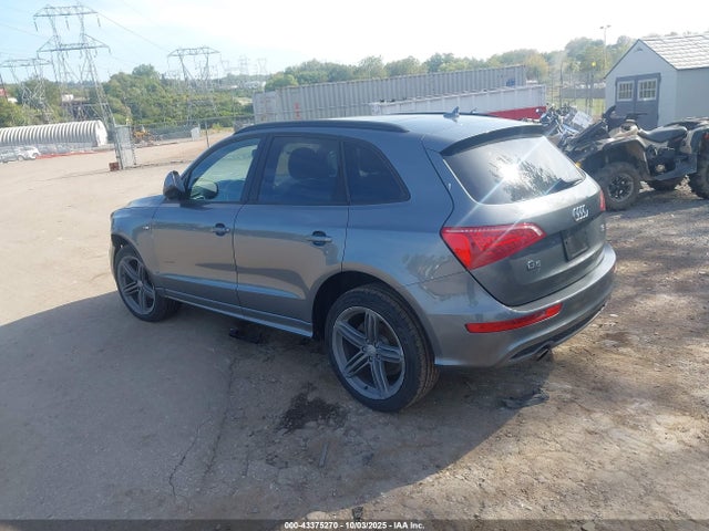 2012 AUDI Q5 WA1DKAFP4CA102268 Photo 2