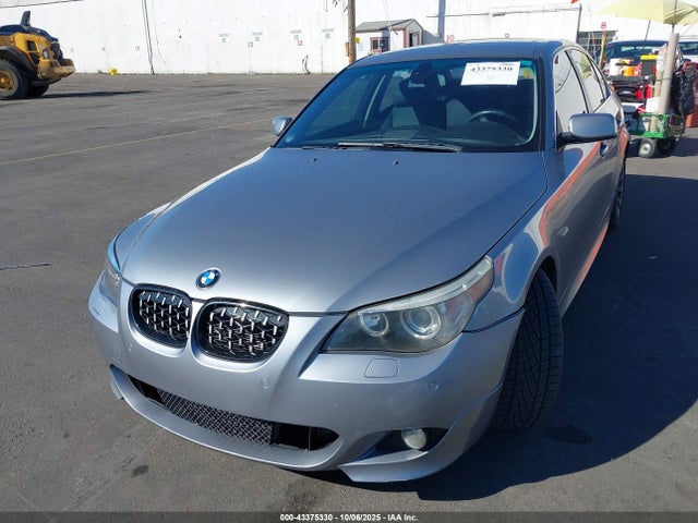 Продажа на аукционе авто 2006 Bmw 550i, vin: WBANB53566CP01599, номер лота: 43375330