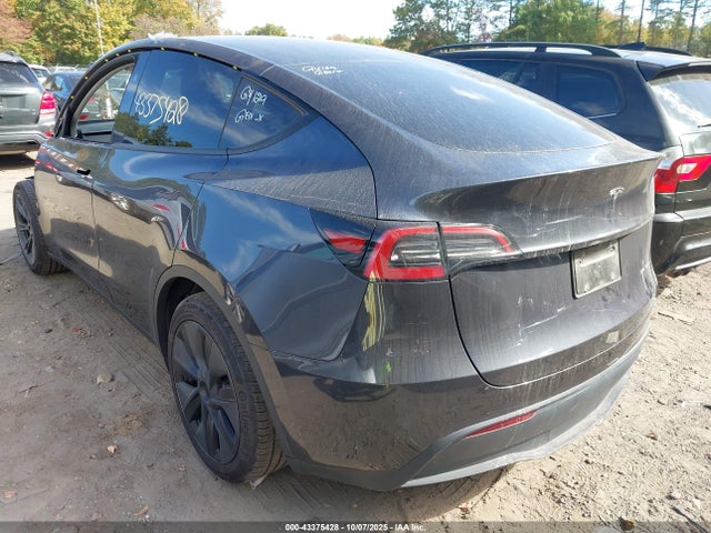 2024 TESLA MODEL Y 7SAYGDEE6RA299129 Photo 2