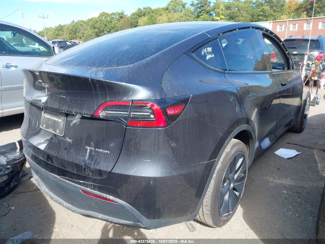 2024 TESLA MODEL Y 7SAYGDEE6RA299129 Photo 3