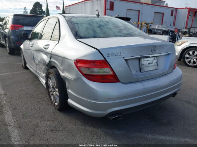 2009 MERCEDES-BENZ C 300 WDDGF54XX9R057127 Photo 2