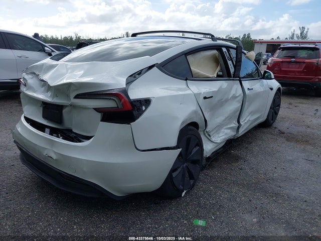 2024 TESLA MODEL 3 5YJ3E1EA1RF870022 Photo 3