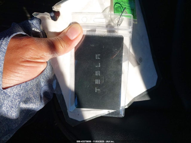 2021 TESLA MODEL 3 5YJ3E1EB0MF925299 Photo 10