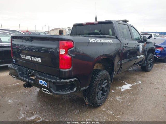 2024 CHEVROLET SILVERADO 1500 3GCUDCED7RG171789 Photo 3