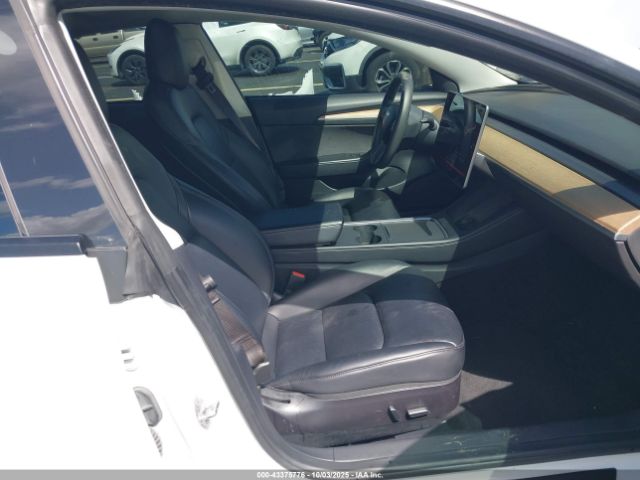 2021 TESLA MODEL 3 5YJ3E1EA2MF094069 Photo 4