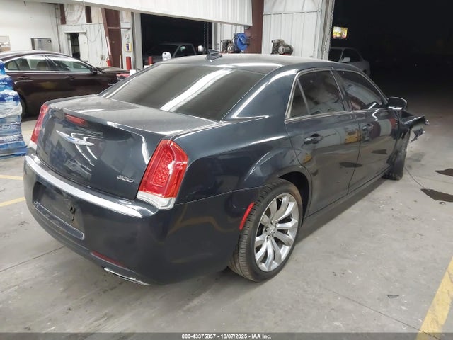2C3CCAAG4JH253863 Chrysler 300 Touring