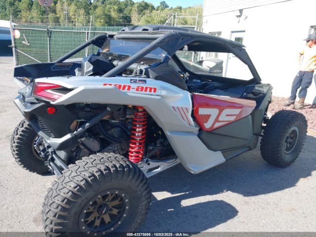 2024 CAN-AM MAVERICK X3 3JBVGAV46RE000322 Photo 3
