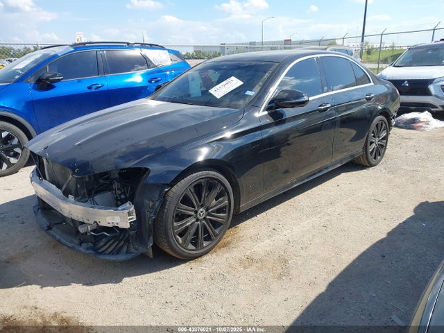 2021 MERCEDES-BENZ E 350 W1KZF8DB0MA931913 Photo 1