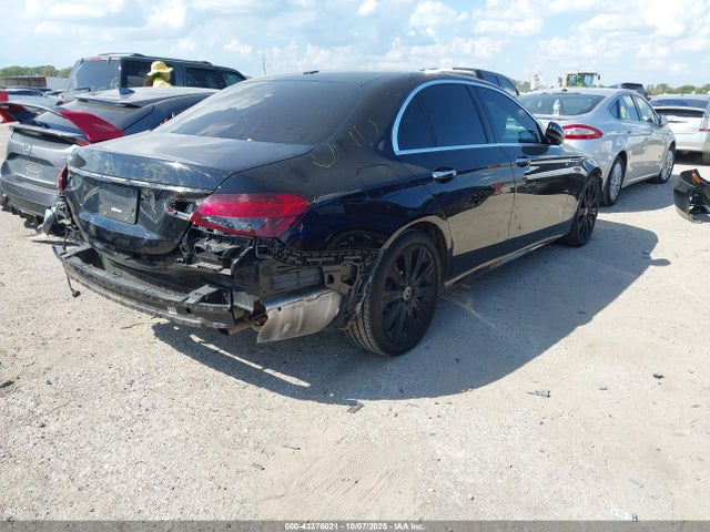 2021 MERCEDES-BENZ E 350 W1KZF8DB0MA931913 Photo 3