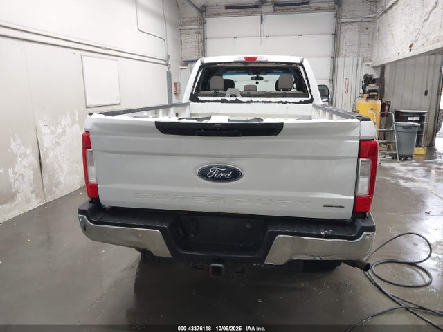 Ford F-350 Xlt 2018 1FT8W3B65JEC00963 Image 16