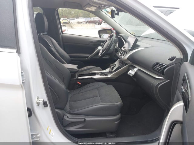 2024 MITSUBISHI ECLIPSE CROSS JA4ATWAA6RZ041886 Photo 4