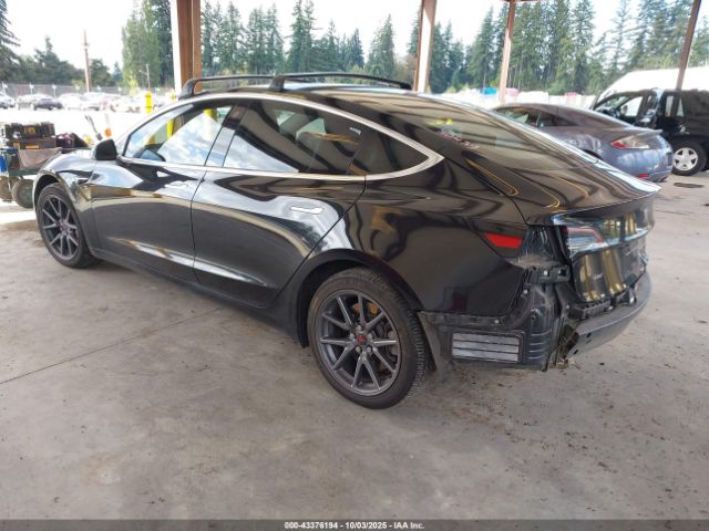 2018 TESLA MODEL 3 5YJ3E1EB9JF110658 Photo 2
