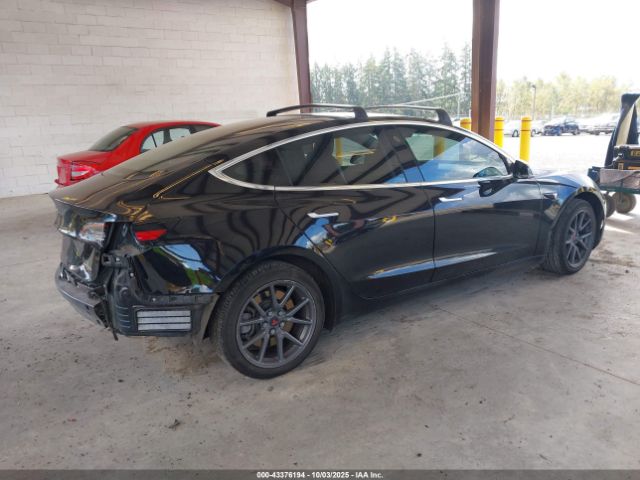 2018 TESLA MODEL 3 5YJ3E1EB9JF110658 Photo 3