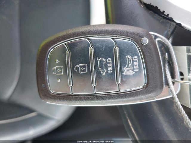 2019 HYUNDAI IONIQ PLUG-IN HYBRID KMHC75LD3KU160210 Photo 10