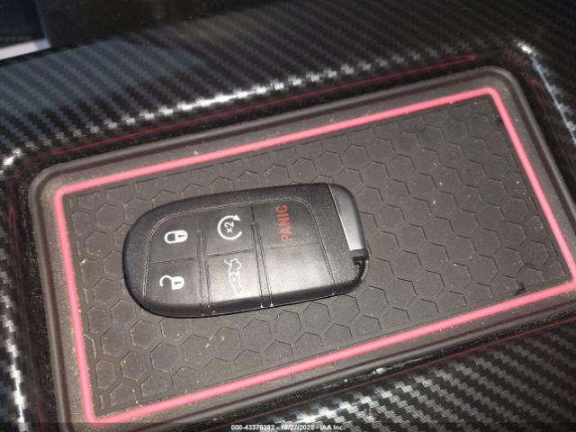 2018 CHRYSLER 300 2C3CCABG6JH244774 Photo 10