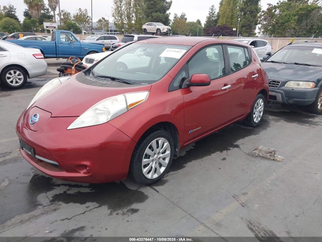 Nissan Leaf 2015 1N4AZ0CP4FC331230 Image 2