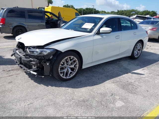 43376501 :رقم المزاد ، 3MW69CW04S8F08311 vin ، 2025 Bmw 3 Series 330i مزاد بيع