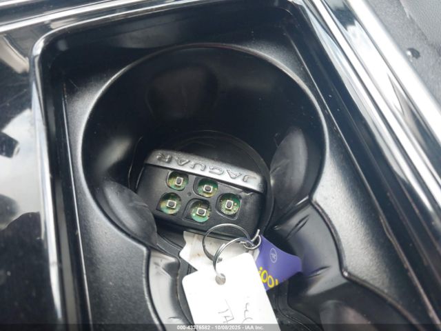 2016 JAGUAR XF SAJBD4BV0GCY20988 Photo 10