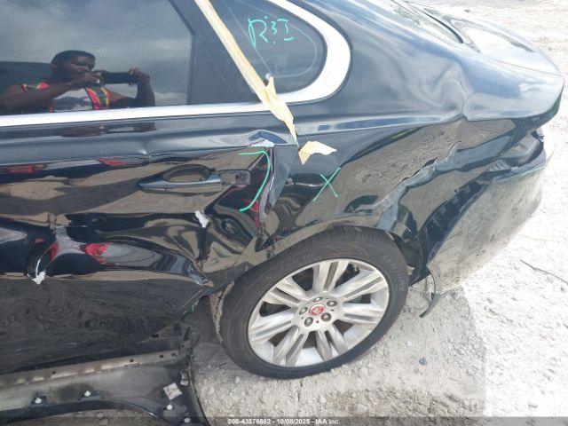 2016 JAGUAR XF SAJBD4BV0GCY20988 Photo 5