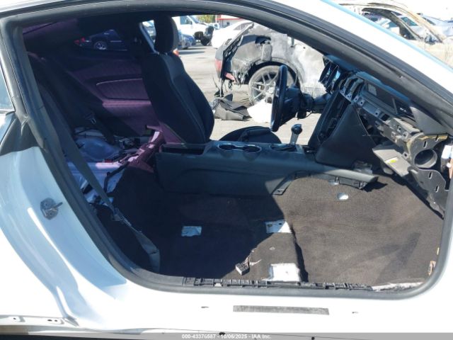 2015 FORD MUSTANG 1FA6P8AM0F5318997 Photo 4