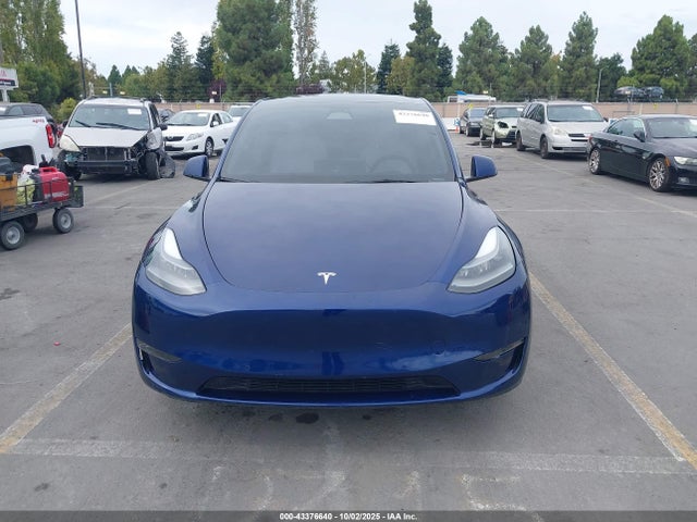 Tesla Model Y 2022 7SAYGDEF2NF524037 Image 12