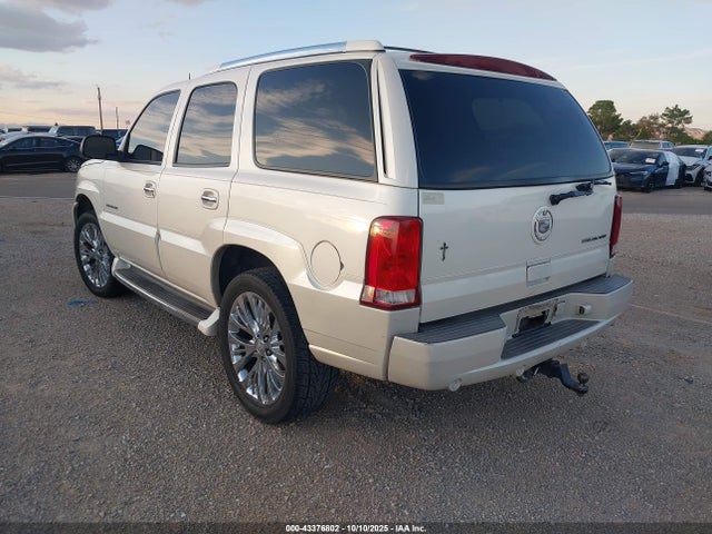 2004 CADILLAC ESCALADE 1GYEK63N64R138907 Photo 2