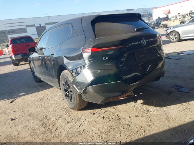 2024 BMW IX WB523CF04RCN47773 Photo 2