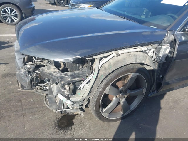 2014 Audi S8 4.0t მანქანა იყიდება აუქციონზე, vin: WAUD2AFD9EN004471, აუქციონის ნომერი: 43376831