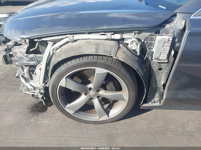 2014 Audi S8 4.0t მანქანა იყიდება აუქციონზე, vin: WAUD2AFD9EN004471, აუქციონის ნომერი: 43376831