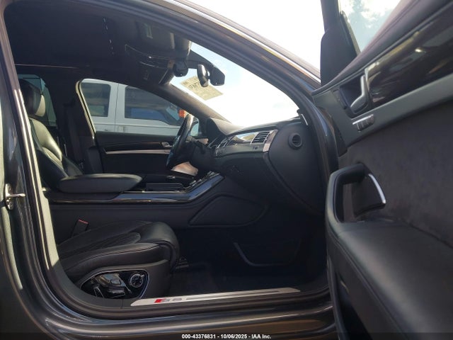 2014 AUDI S8 WAUD2AFD9EN004471 Photo 4