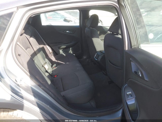 Chevrolet lfv 2023 1G1ZD5ST3PF230776 Image 8