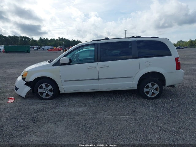2010 Dodge Grand Caravan Sxt მანქანა იყიდება აუქციონზე, vin: 2D4RN5D15AR475632, აუქციონის ნომერი: 43376929