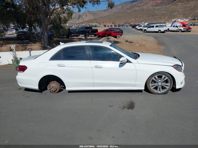 Mercedes-Benz E 350 2014 WDDHF5KB2EA971960 Image 12