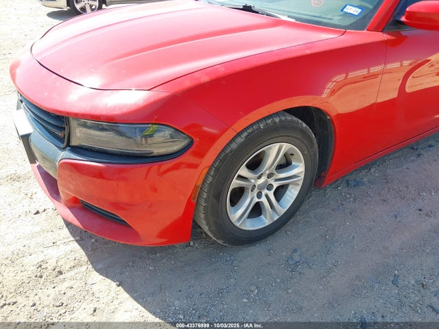 2C3CDXHG8FH897816 Dodge 2015