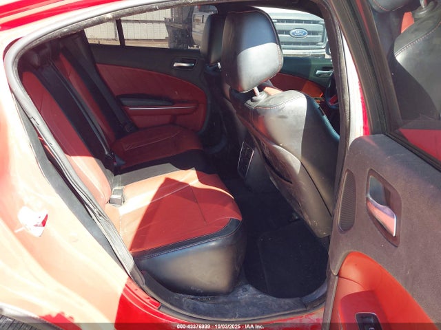 2C3CDXHG8FH897816 Dodge 2015
