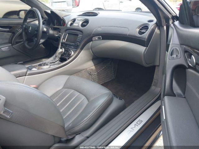 2005 MERCEDES-BENZ SL 55 AMG WDBSK74F65F099663 Photo 4