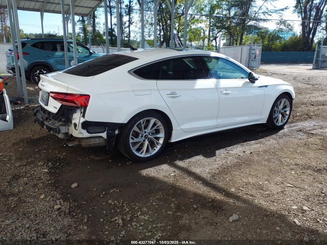 2022 AUDI A5 SPORTBACK WAUABCF52NA030845 Photo 3