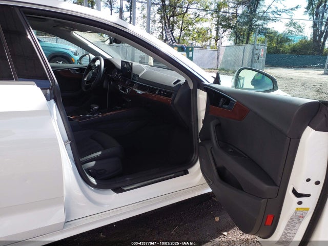 2022 AUDI A5 SPORTBACK WAUABCF52NA030845 Photo 4