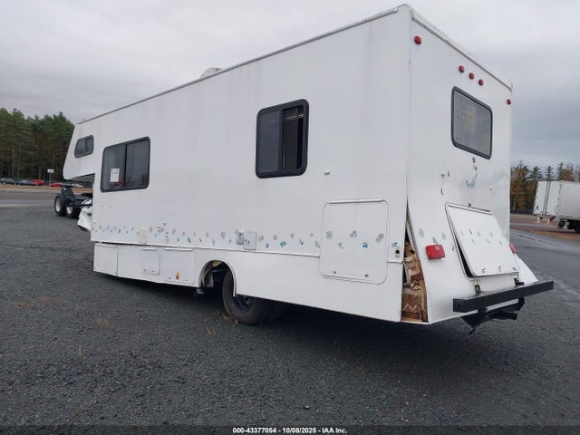 2003 FORD E-450 CUTAWAY 1FDXE45S73HB27346 Photo 2