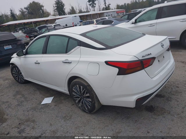 Nissan 2025 2025 1N4BL4DV5SN312338 Image 3