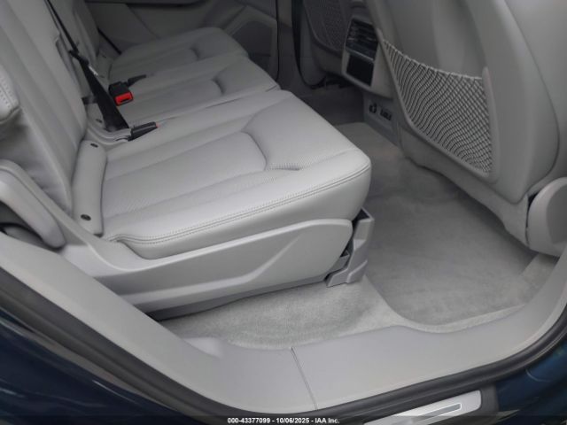2023 AUDI Q7 WA1LXBF76PD026141 Photo 7