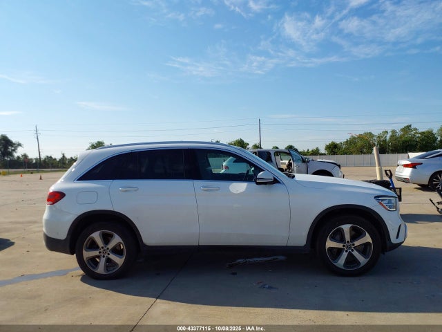 43377115 :رقم المزاد ، W1N0G8DB9MF933137 vin ، 2021 Mercedes-benz Glc 300 Suv مزاد بيع