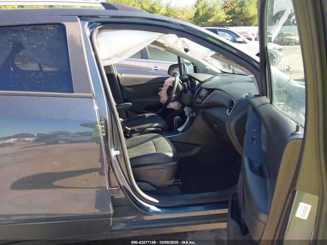 2022 CHEVROLET TRAX KL7CJPSMXNB560927 Photo 4